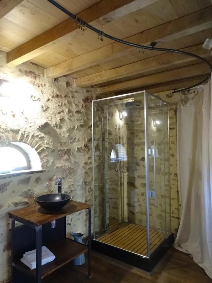 Le Donjon L'Abrejou B&B 외부 사진
